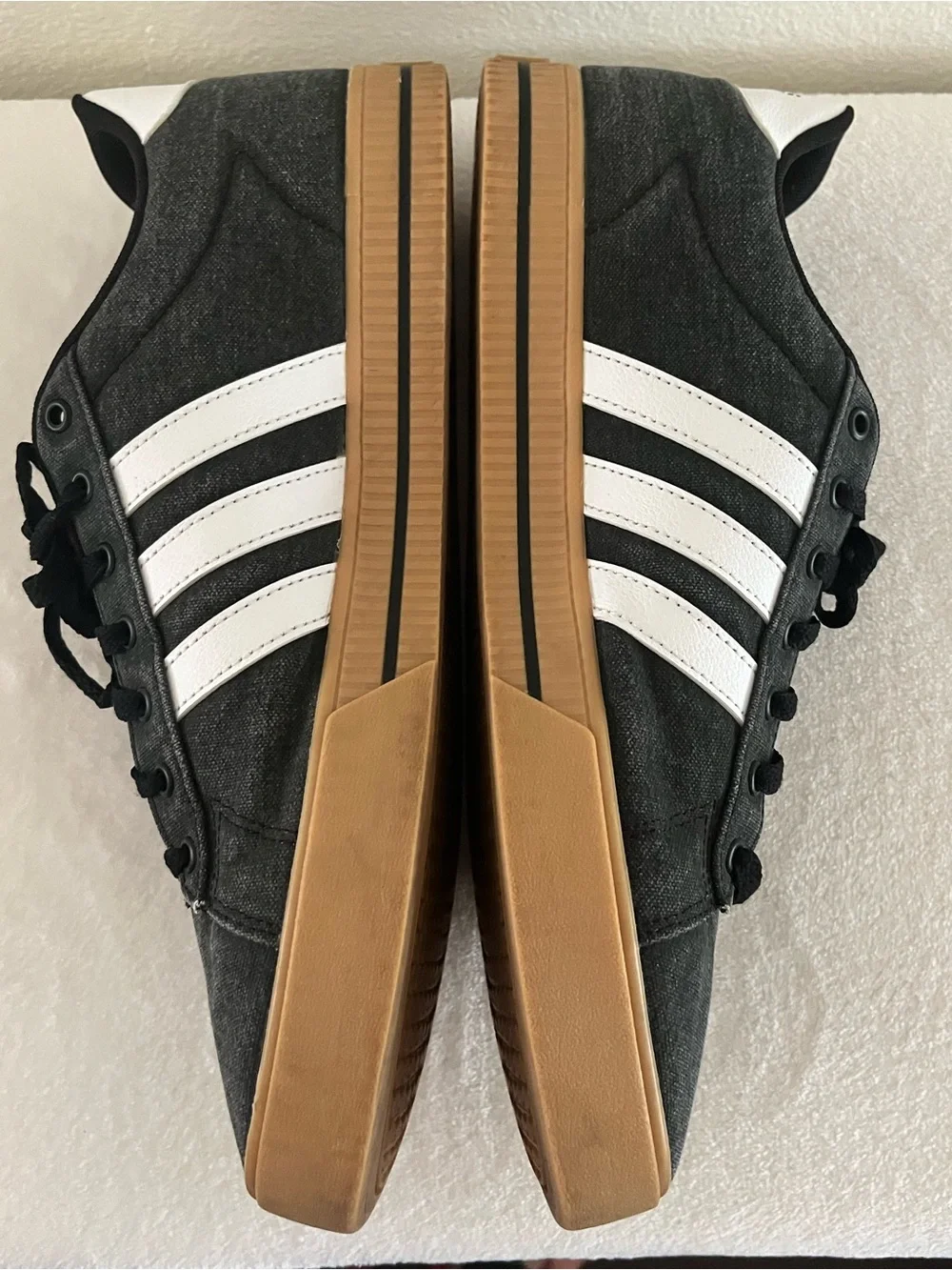 adidas Men’s Gray and White Low-Top Sneakers with Gum Sole 13